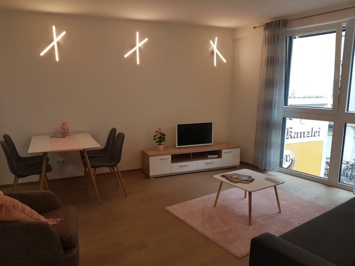 Central Family-Friendly Apt In Wien Exterior foto