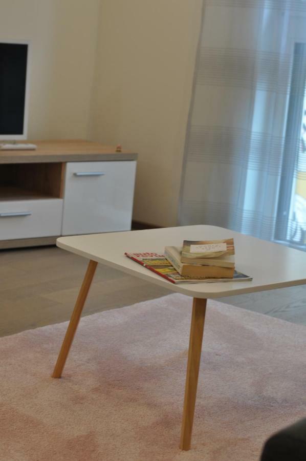 Central Family-Friendly Apt In Wien Exterior foto