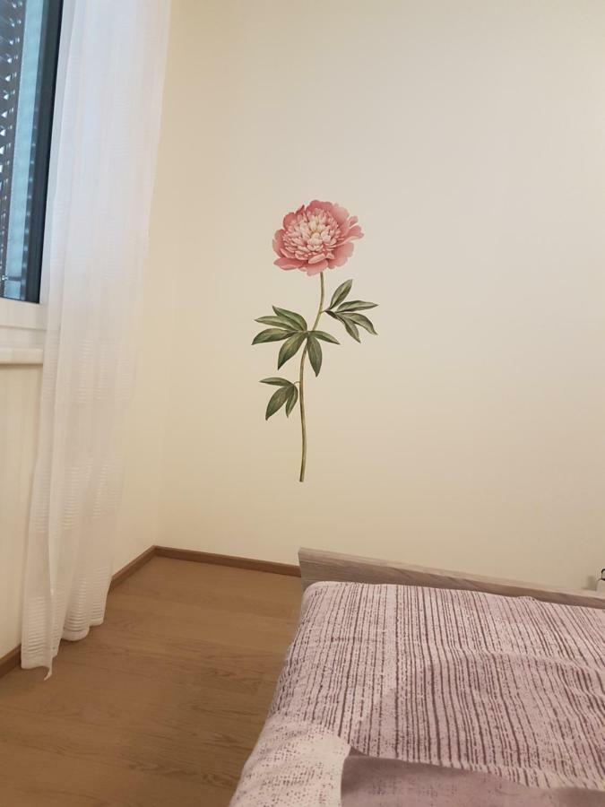 Central Family-Friendly Apt In Wien Exterior foto
